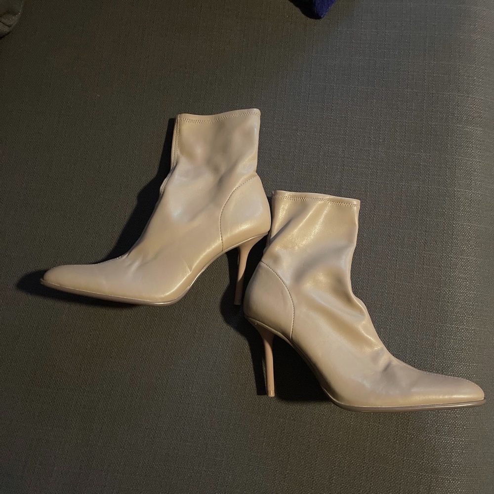 Zara taupe bootie